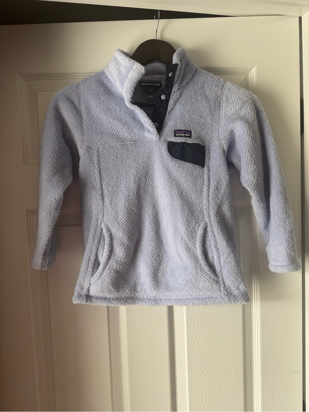 Patagonia Kids Light Lavender Fleece Pullover with Navy Trim